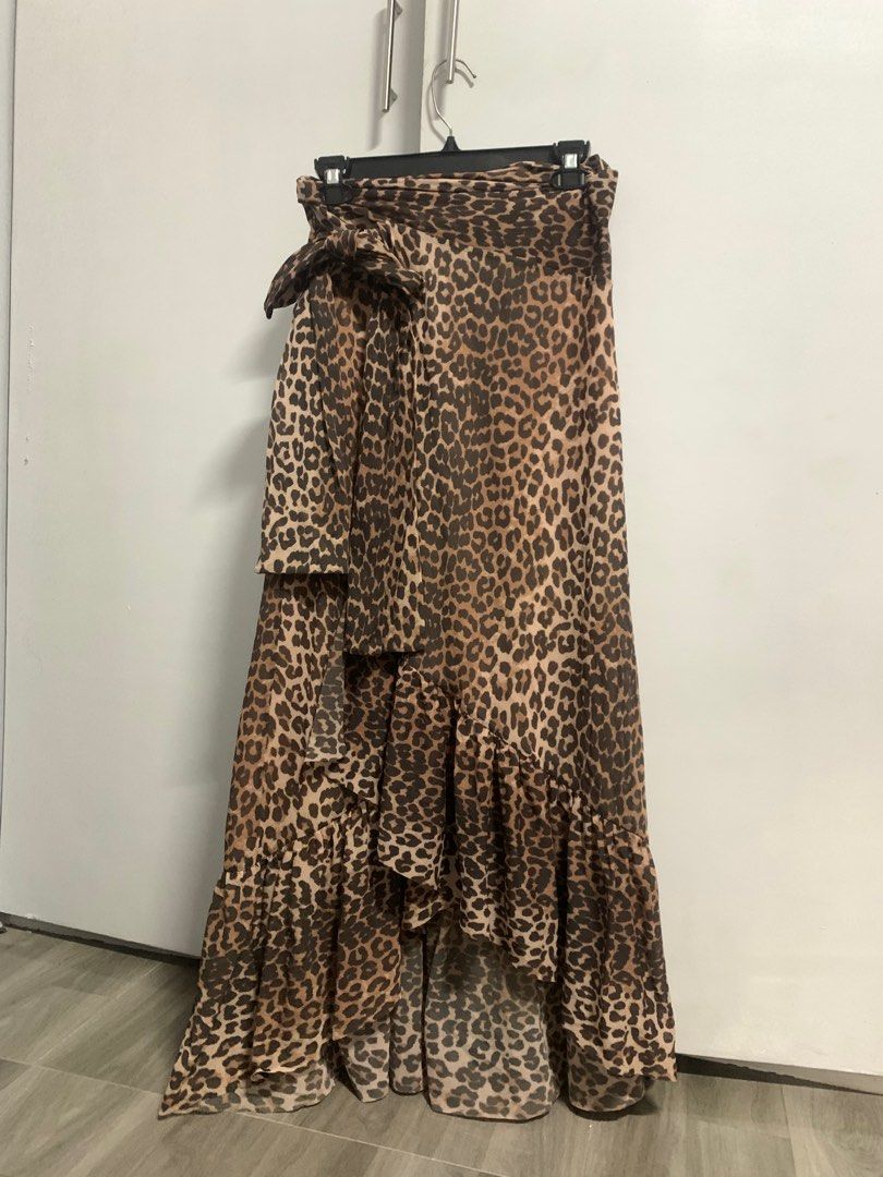 SOLD Vintage Y2k Leopard Print Wrap Skirt From Ganni Women s Fashion Bottoms Skirts on Carousell