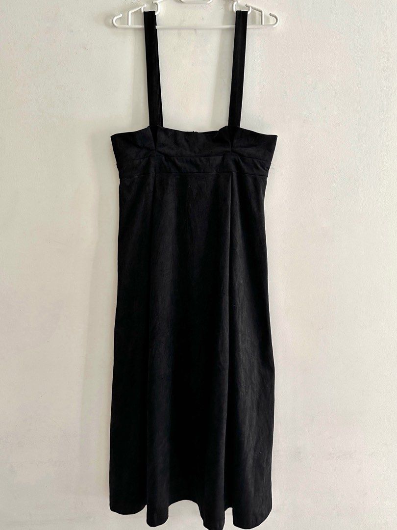 Zara black overall pinafore jumper skirt dress, Women's Fashion, Dresses &  Sets, Dresses on Carousell