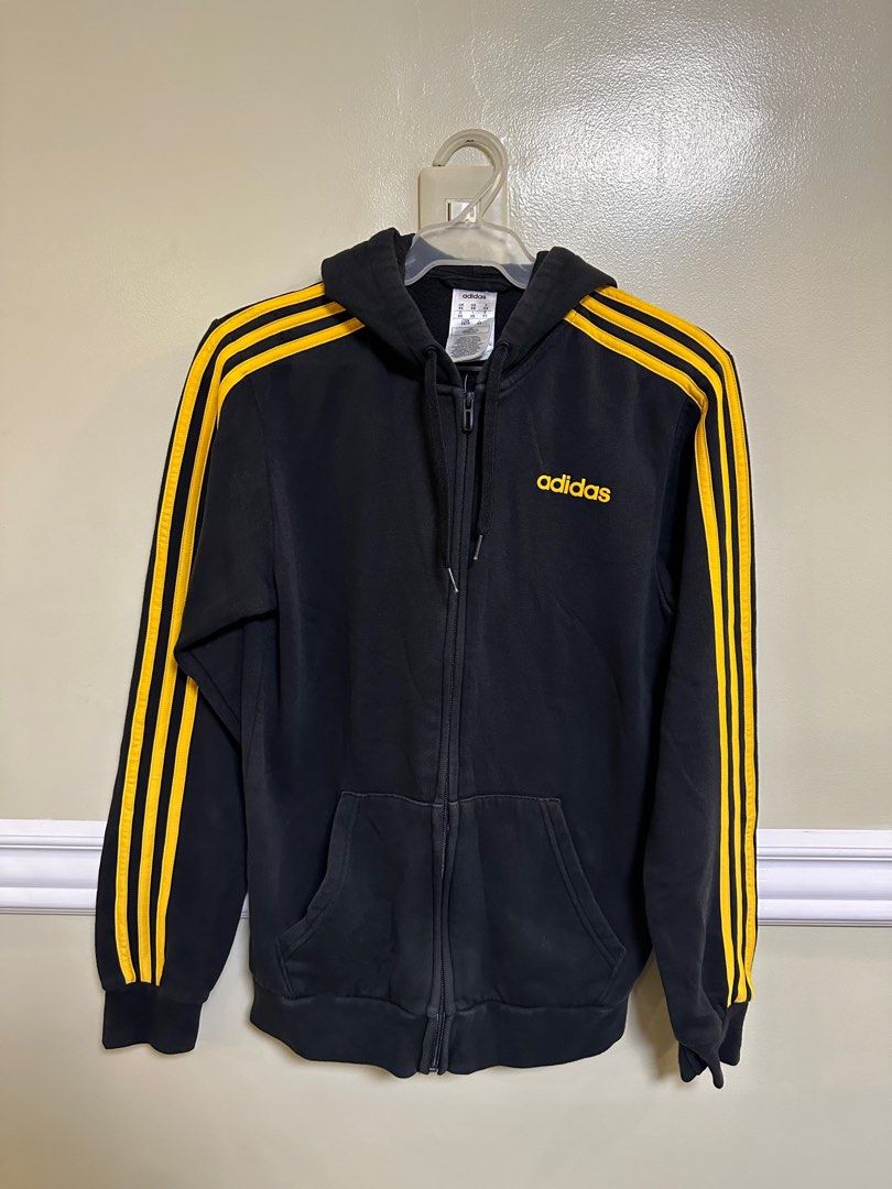 Adidas Yellow Black Jacket Men s Fashion Coats Jackets and Outerwear on Carousell
