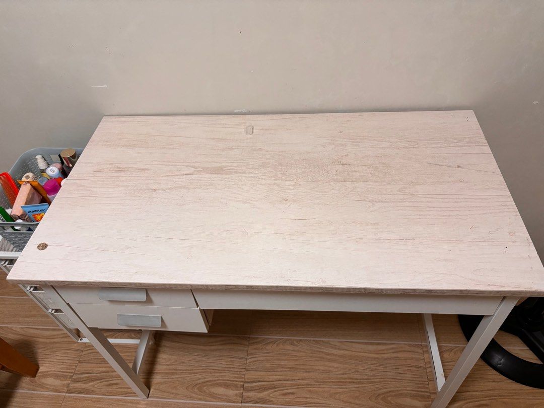 Allhome table (Category: Tables & Sets) located in Manila. Submitted by ronatayfra90457 (Listing ID 1326430794, Image 2). Description: Allhome computer table with 3 drawers 1 dent (from factory) No issue (all drawers functions well) Negotiable! .