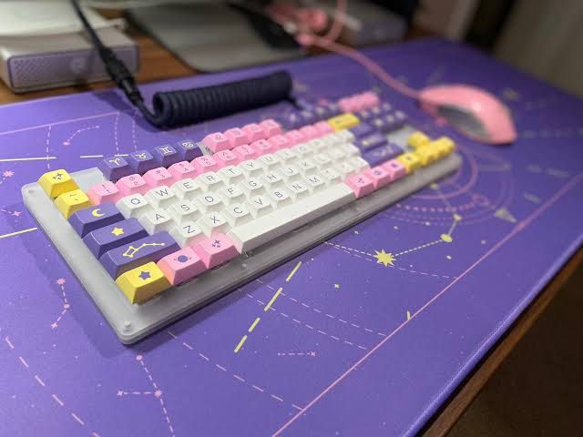 arcana periwinkle deskmat (Category: Computer Keyboard) located in Caloocan City. Submitted by xmaplesyrup (Listing ID 1326433126, Image 2). Description: no box na, w free stickers bought from zion studios for 1500 can send proof pics for reference .