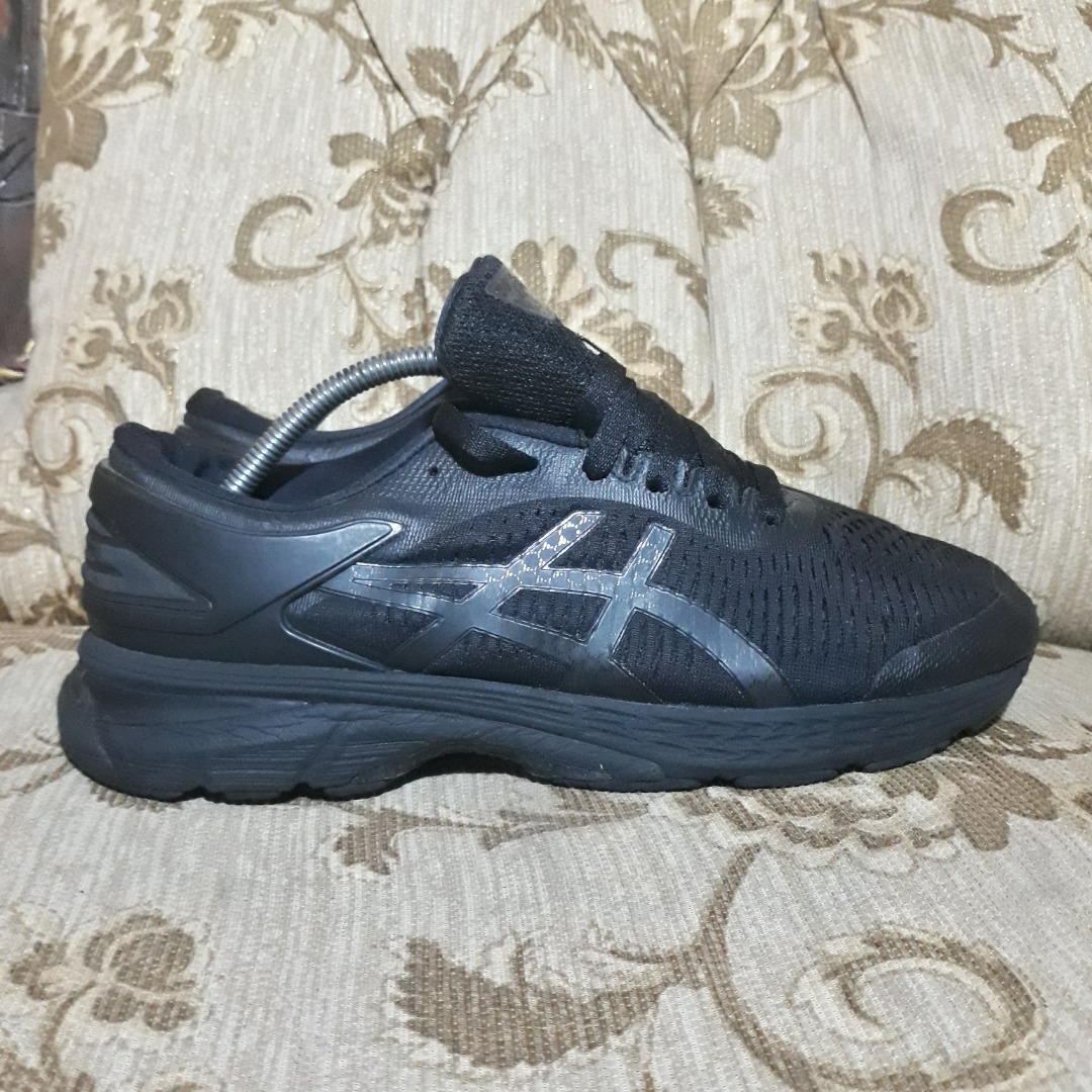 Asics Gel Kayano 25 Full Black 42 5 270 Olah Raga Perlengkapan Olahraga Lainnya di Carousell