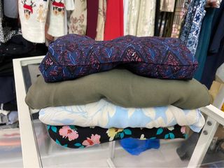 (Category: ) located in . Submitted by mywardrobe1234 (Listing ID 1326242447, Image 1). Description: .