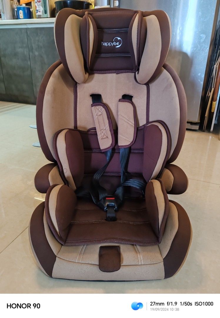 Baby Car Seat 28 years old, Babies & Kids, Going Out, Car Seats on