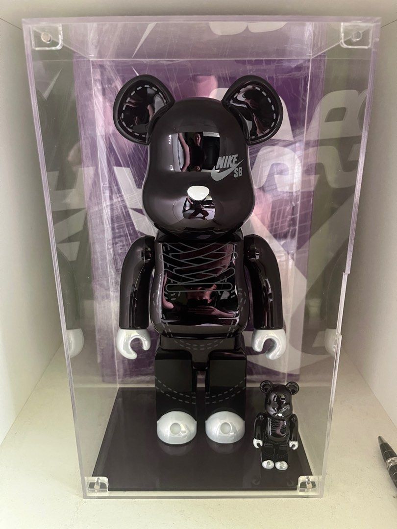 Bearbrick NIKE SB 2020 100% 400%, Hobbies Toys, Toys Games