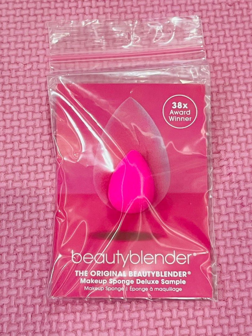 BeautyBlender Makeup Sponge (Category: Makeup) located in San Juan City. Submitted by cashfrancefashioncosmetics_ph (Listing ID 1326489129, Image 1). Description: Beautyblender the original Beauty blender makeup sponge deluxe sample Mini.