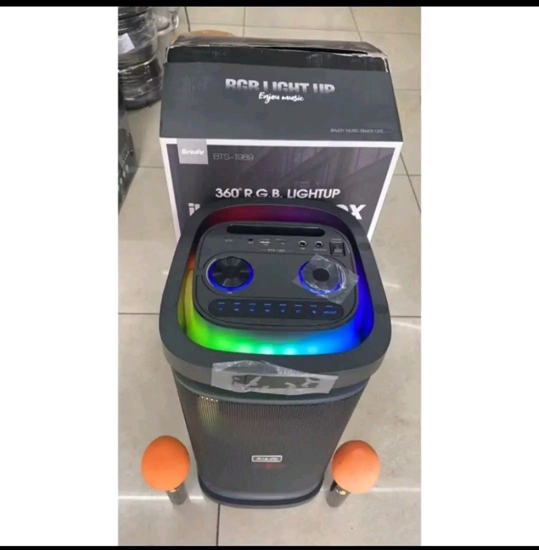 Bluetooth Speaker with Two Wireless Microphone (Category: Soundbars, Speakers & Amplifiers) located in Manila. Submitted by bongsy999mall (Listing ID 1326392131, Image 3). Description: Bluetooth Speaker with Two Wireless Microphone Power: 40W Battery:3000mAh RETAIL PRICE 2900.