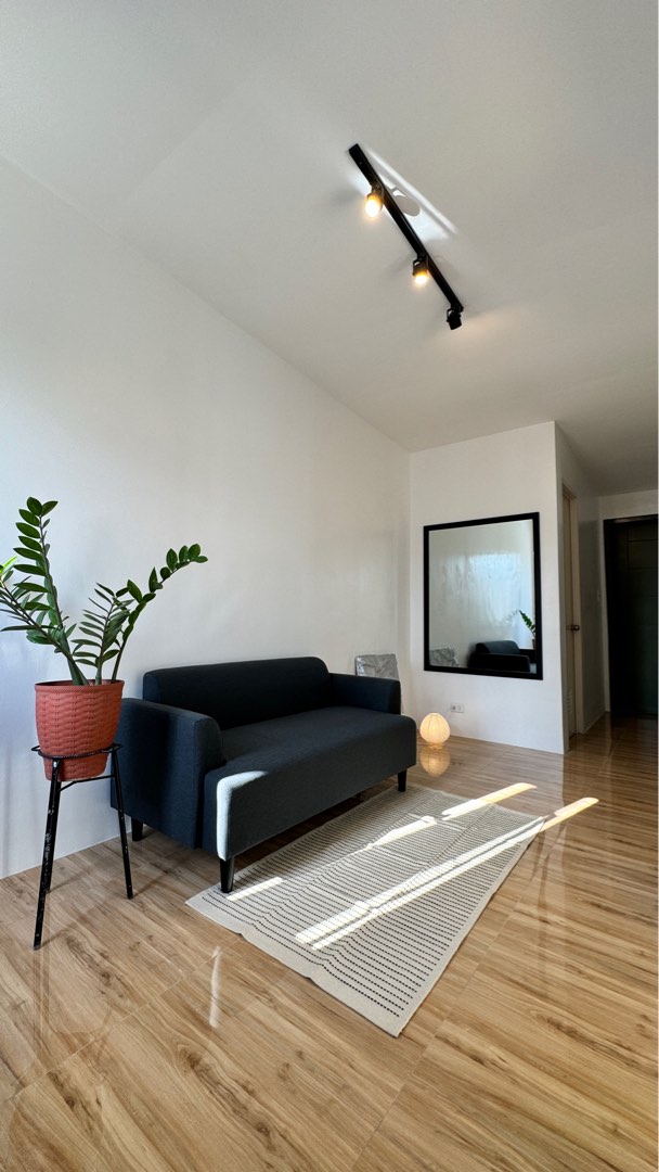 (Category: ) located in . Submitted by thegoodinvestment (Listing ID 1326356656, Image 1). Description: .
