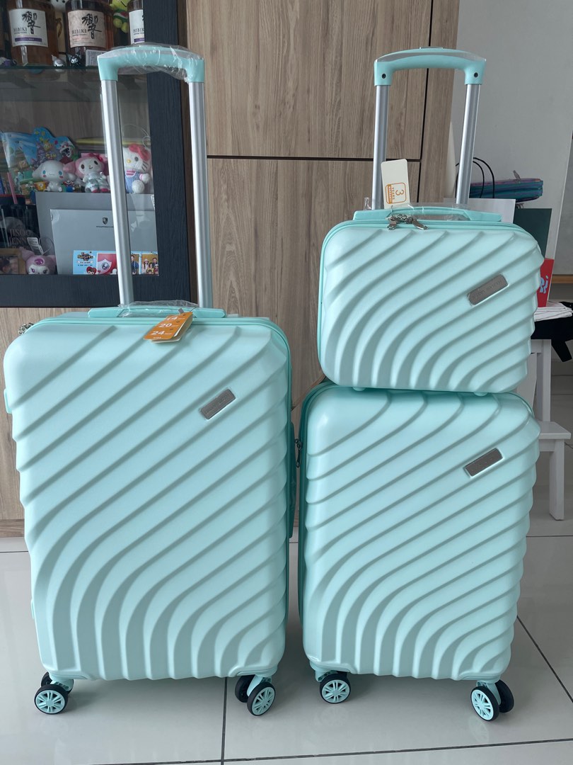 Barry smith luggage set clearance