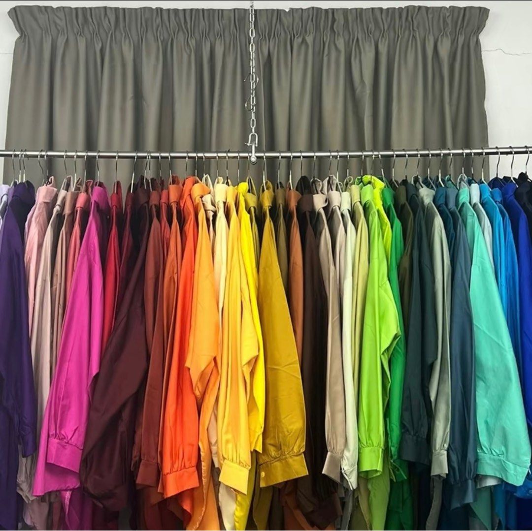 Candy Blouse (Category: Blouses) located in Port Klang. Submitted by natikah89 (Listing ID 1326398613, Image 1). Description: Ada 3 helai warna hot purple,marron and mustard .