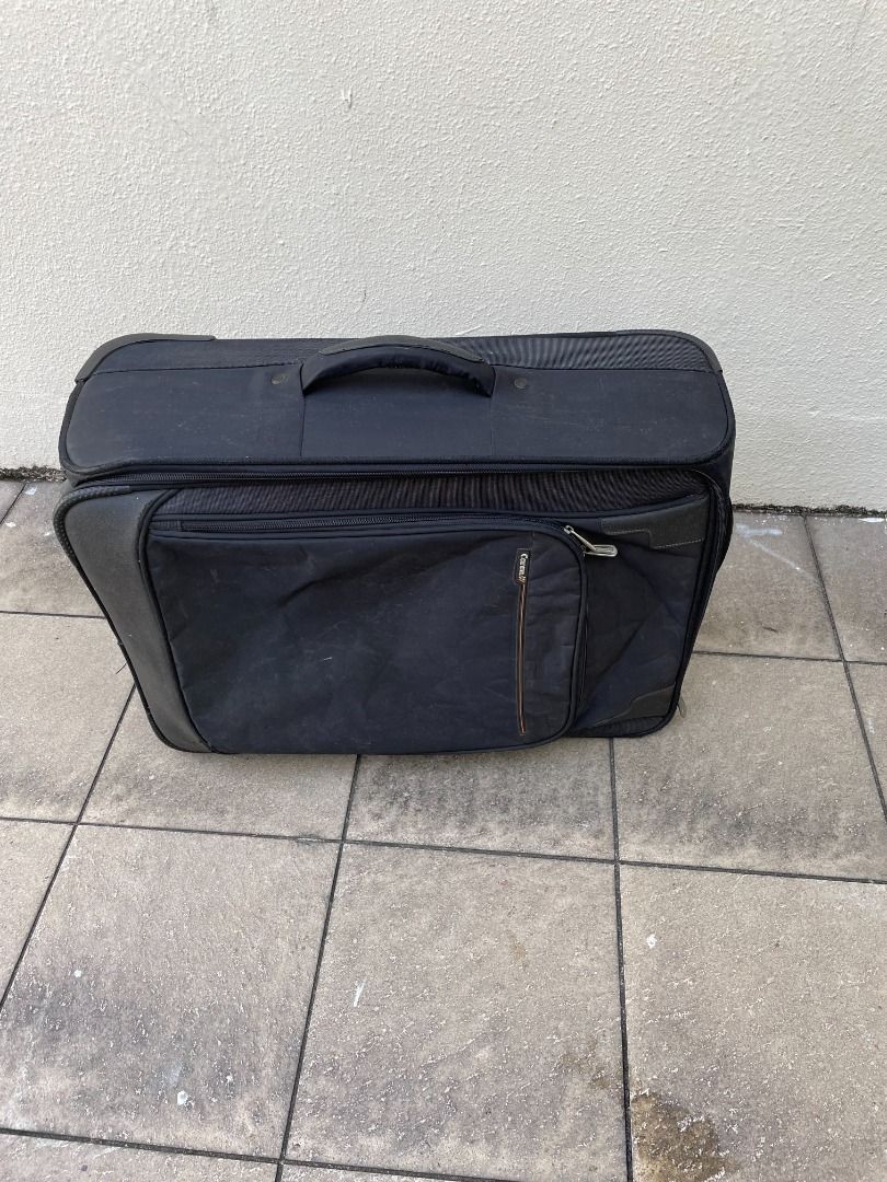 Caran 25 inches 2 wheeler light weight luggage. Dimension is 60 x 42 x