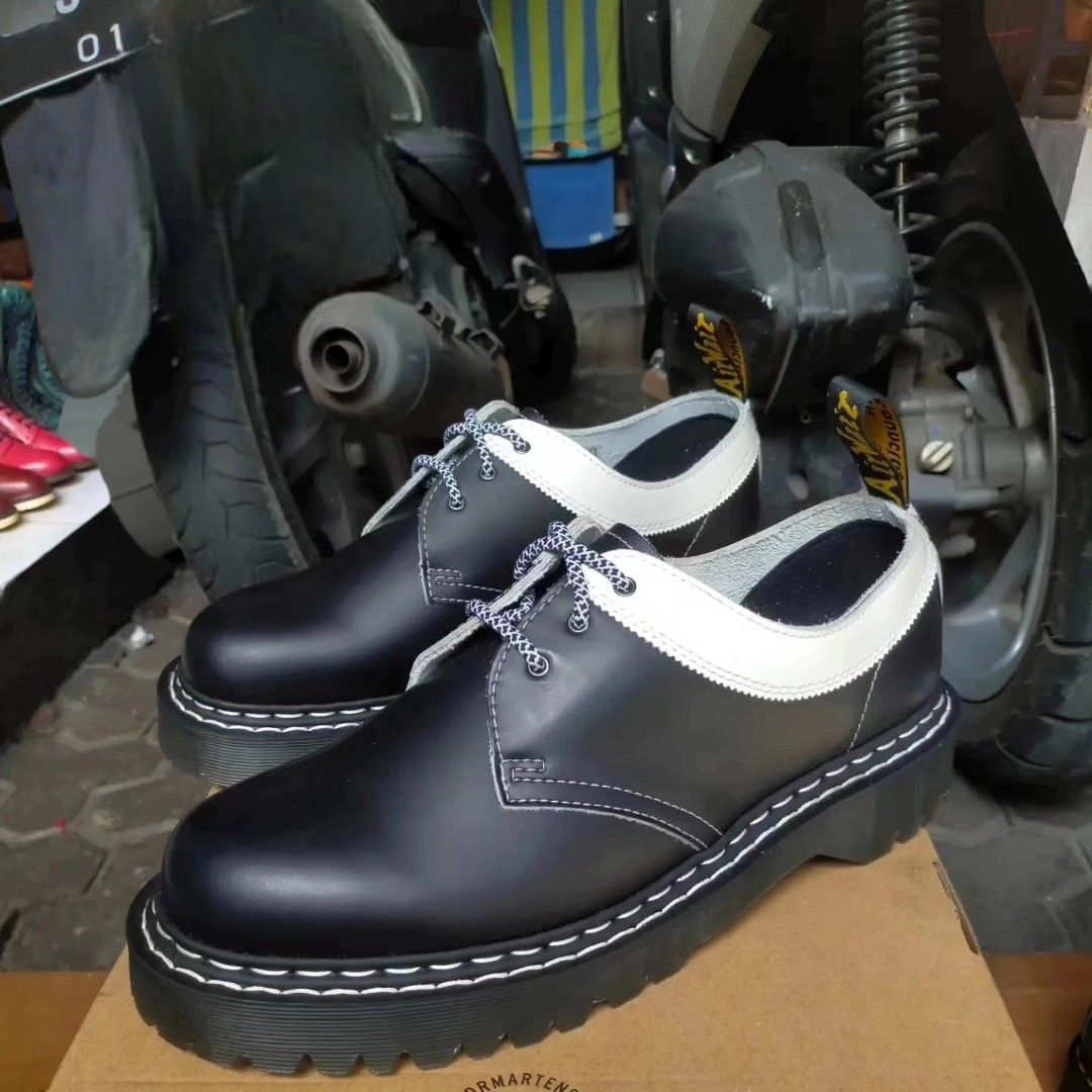 Mono Doc Martens GÃ¼nstig Outfit Doc Martens 1461 Bex Smooth 1461