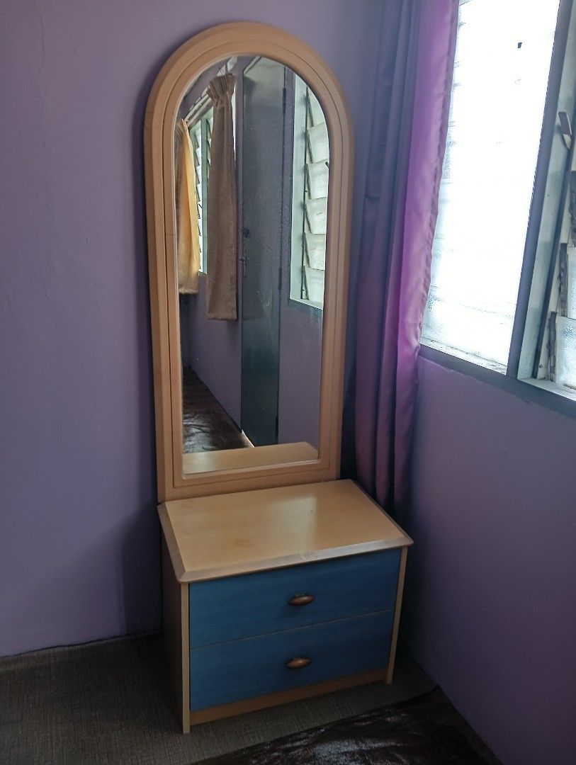 Dressing Table (Category: Tables & Sets) located in Cheras. Submitted by zmenterprise (Listing ID 1326447066, Image 1). Description: .