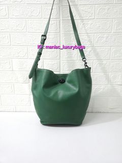 (Kategori: ) berada di . Dikirim oleh JuniorOakley (ID iklan 1326330536, Gambar 1). Deskripsi: .