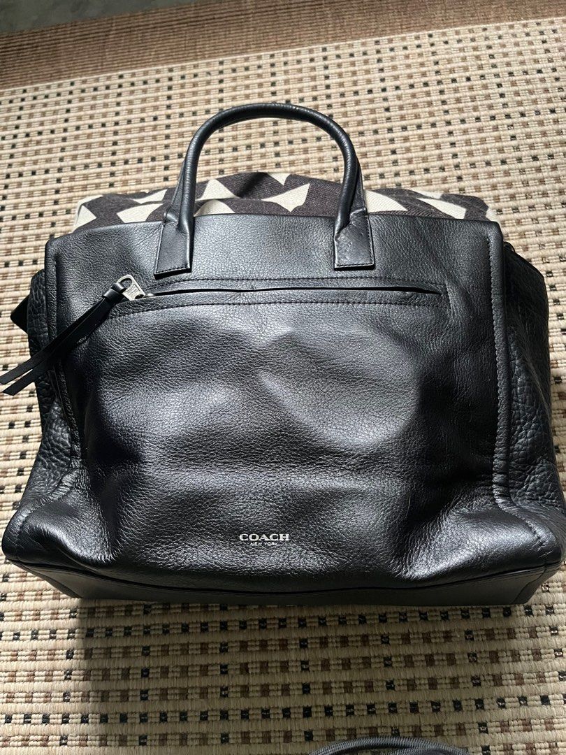 Handbag (Category: Shoulder Bags) located in Singapore. Submitted by catlady3 (Listing ID 1326396708, Image 8). Description: .
