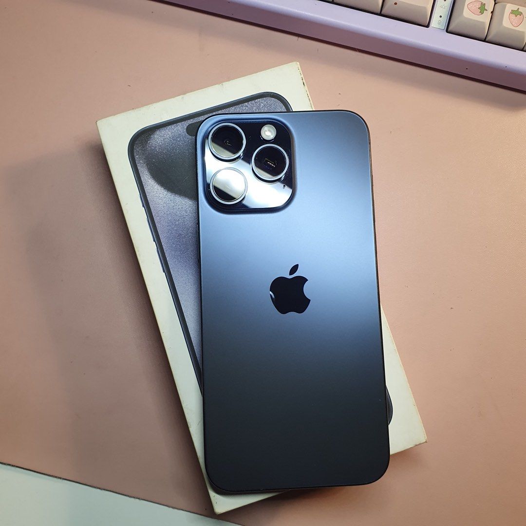 iPhone 15 Pro Max (Lady Owned) (Category: iPhone 15 Series) located in Bulacan. Submitted by thanatos_ (Listing ID 1326471392, Image 2). Description: LADY OWNED Titanium Blue 256gb 88% BH True Tone Working Face ID Working Smart Locked With Box IOS 18 With coverage till October 19 2024 price: 48k no scratches, used with care and in very good condition. Meetups around Manila .