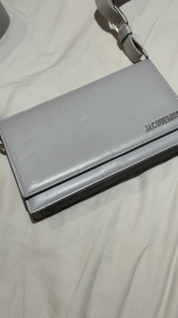 Jacquemus Le Bambino Homme - Light Grey, Barang Mewah, Tas 