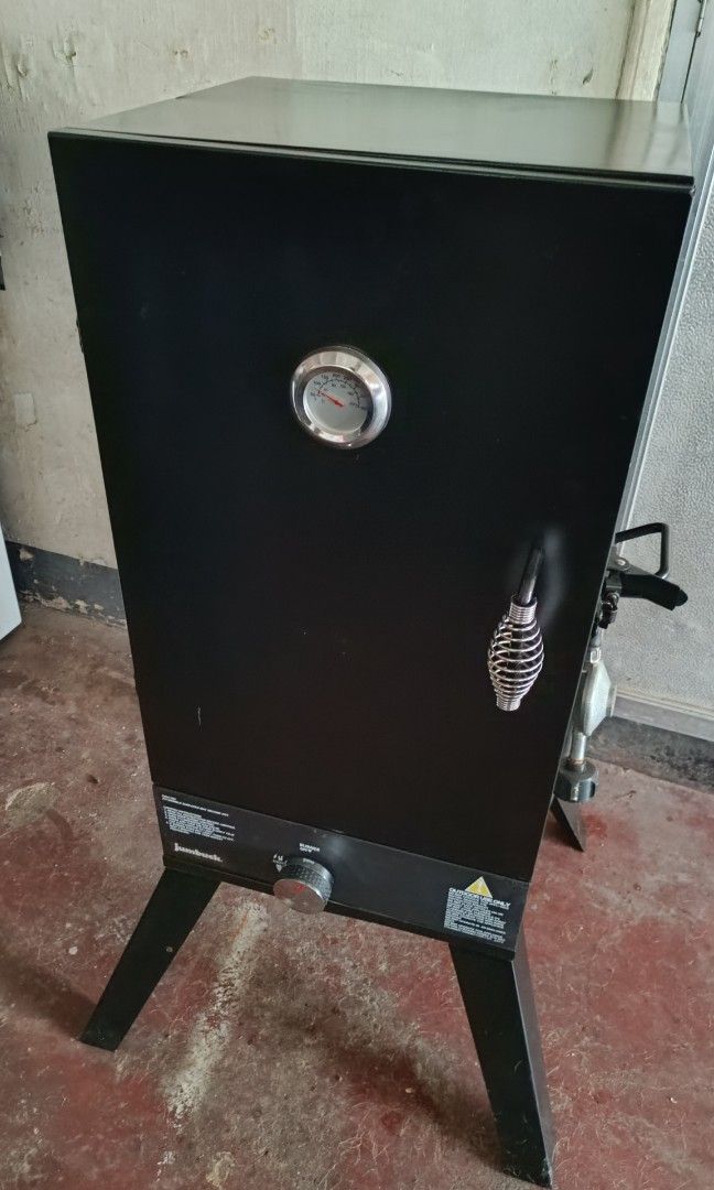 Jumbuck Vertical Gas Smoker TV Home Appliances Kitchen Appliances Ovens Toasters on Carousell