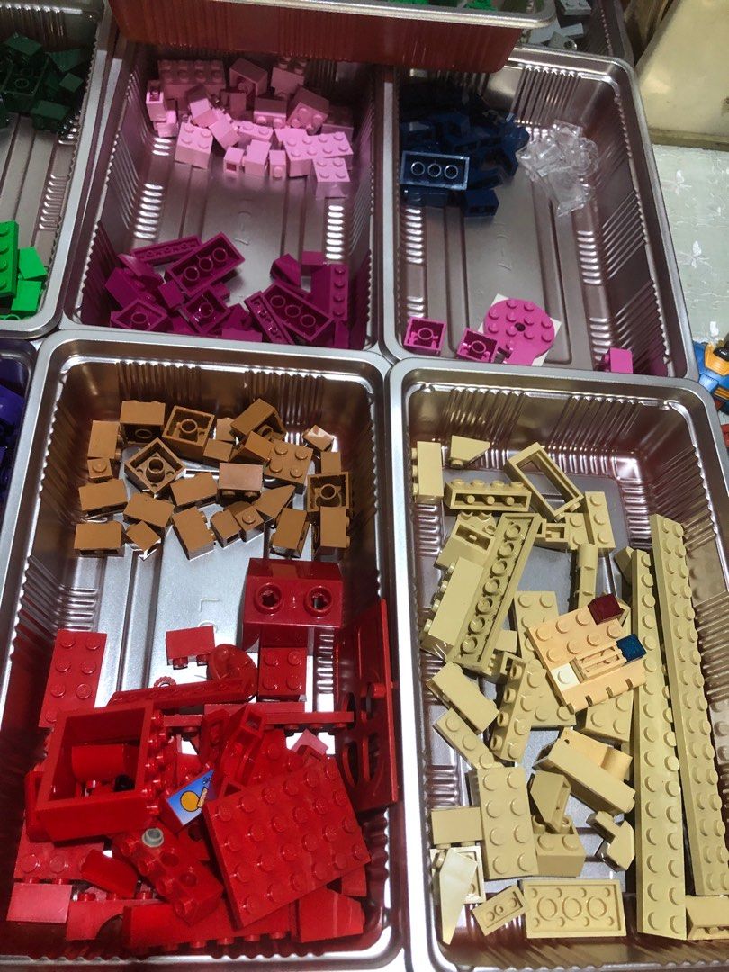 Lego Assorted loose 1188 pieces #3042 (Category: Lego & Building Sets) located in Malabon City. Submitted by mldg.surplus (Listing ID 1326420775, Image 3). Description: MLDG Surplus Reminder: •Expect minimal flaws such as stain, lint, scratches etc. •No reservation, we can accept your offer, but it doesn't mean that the item is reserved. •No other picture. All pictures are posted already. •Color may vary due to lighting. Price may vary without pr