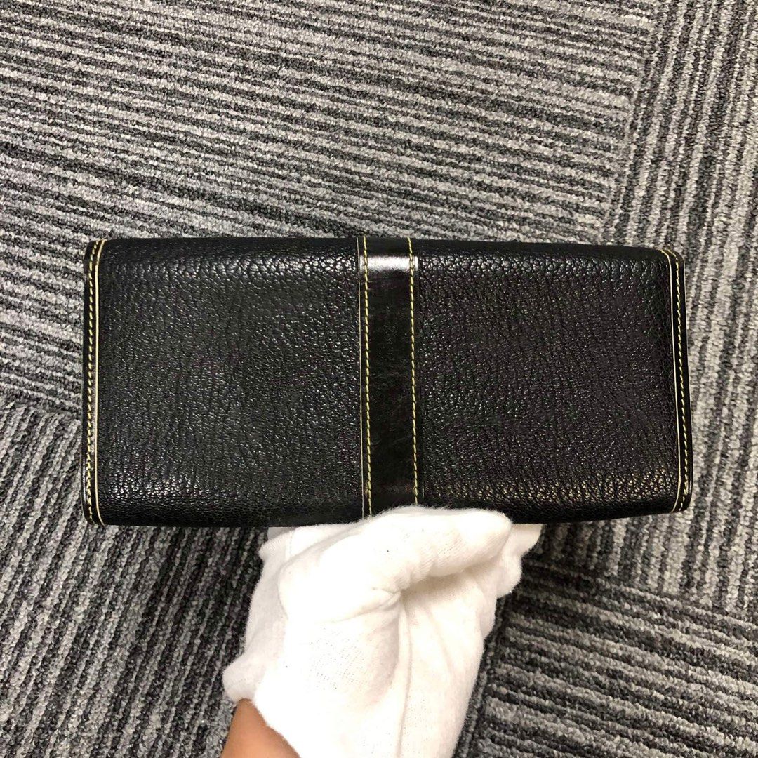 Louis Vuitton suhali wallet (Category: Luxury Bags & Wallets) located in Makati City. Submitted by markussangabriel (Listing ID 1326428337, Image 2). Description: In great condition. Meetups available in Greenfield District, Mandaluyong. .