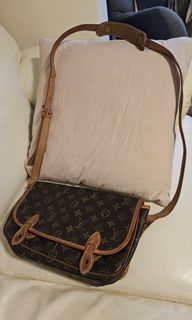 （分類：）位於 。 由 eeeeeoooooo 提交（商品編號 1326413472，圖片 1）。簡介： 。