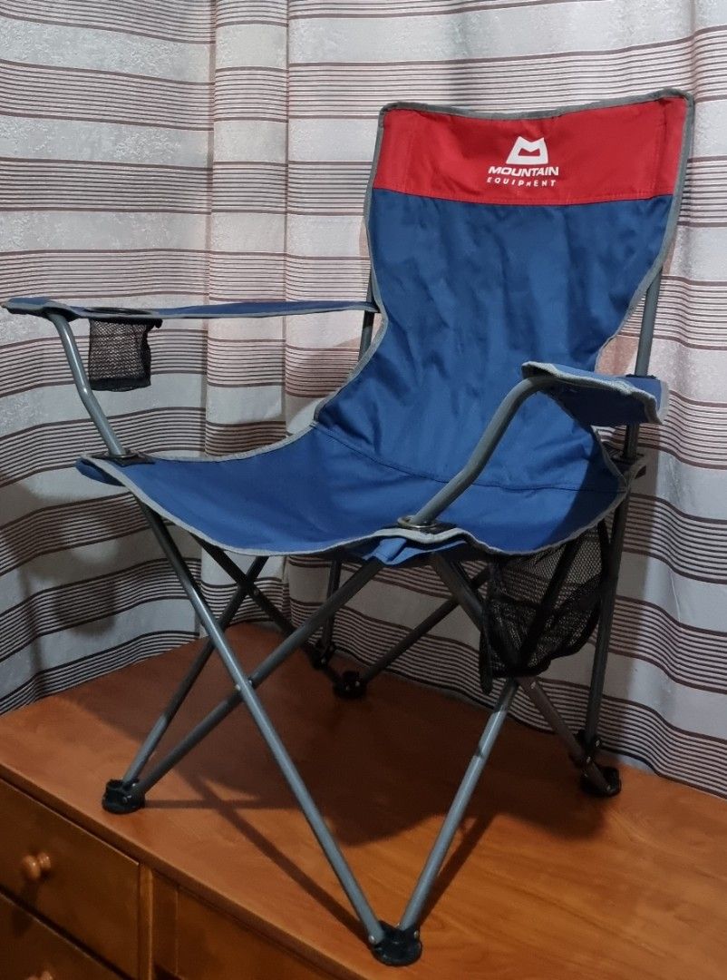 Mountain Equipment Camping Chair (Category: Hiking & Camping) located in Binangonan. Submitted by c_r_i_s (Listing ID 1326381523, Image 2). Description: Mountain Equipment ME Wide Camping Chair Load capacity 80 kg Frame material: high strength steel Polyoxford 600D fabric With light signs of use Clean No issues! In very good condition.