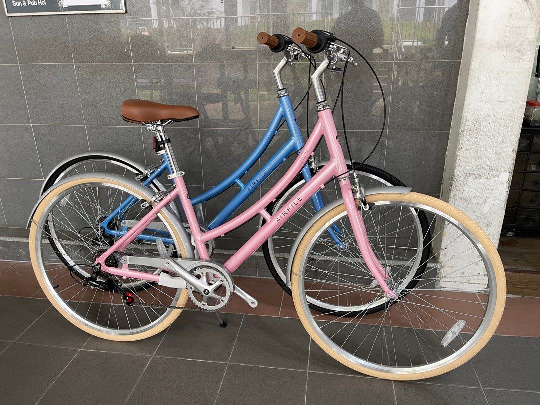 Ladies urban bike shop