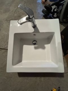 (Category: ) located in . Submitted by chiuchern (Listing ID 1326469092, Image 1). Description: .