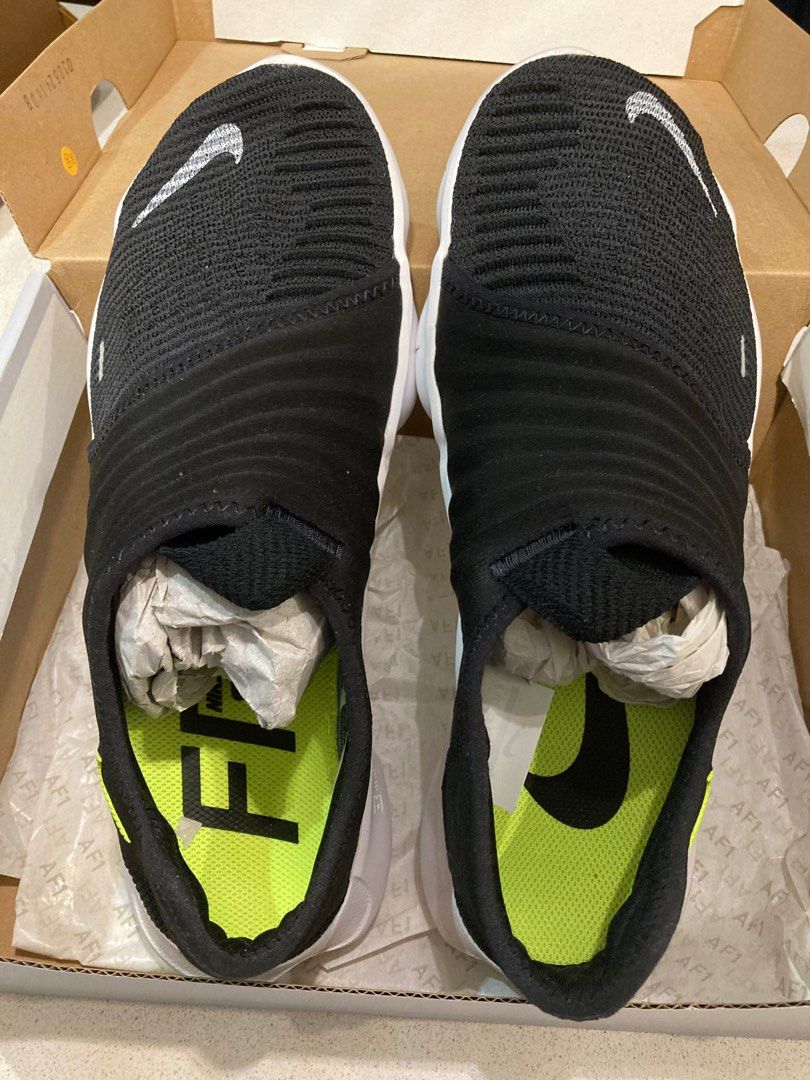 Nike free rn flyknit 3.0 black top