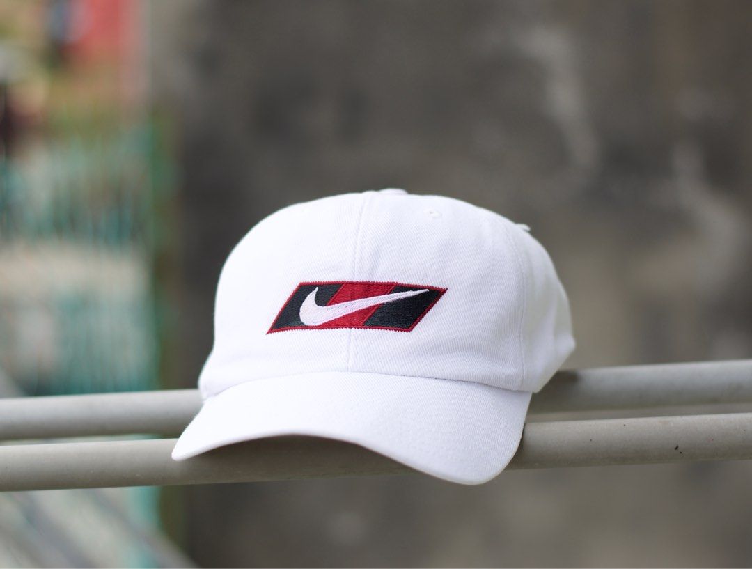 topi nike just do it