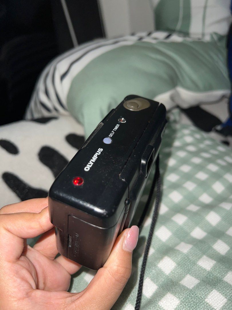 Olympus AF-10 (Category: Cameras) located in Baguio. Submitted by chewingwildflower (Listing ID 1326422623, Image 3). Description: Perfectly working Olympus AF-10 :) Flash working and all. Check out my film ig @mowishots for sample shots..