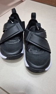 (Category: ) located in . Submitted by hazelcloset (Listing ID 1326472781, Image 1). Description: .