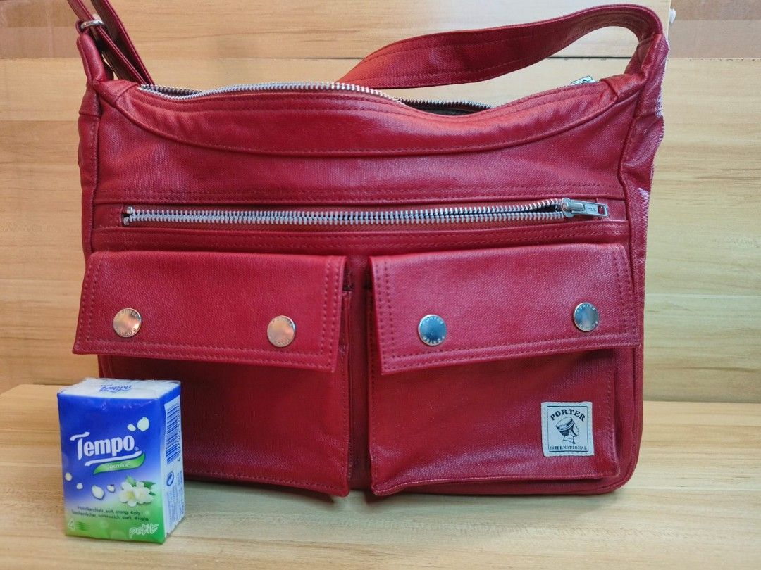 Porter sling bag Material PVC CML