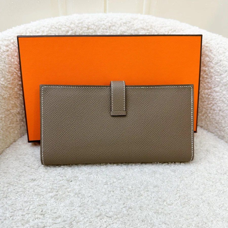 Hermes bifold wallet new arrivals