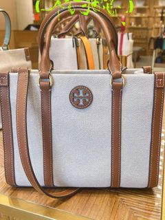 (Category: ) located in . Submitted by fascinating.bag.mall (Listing ID 1326352736, Image 1). Description: .