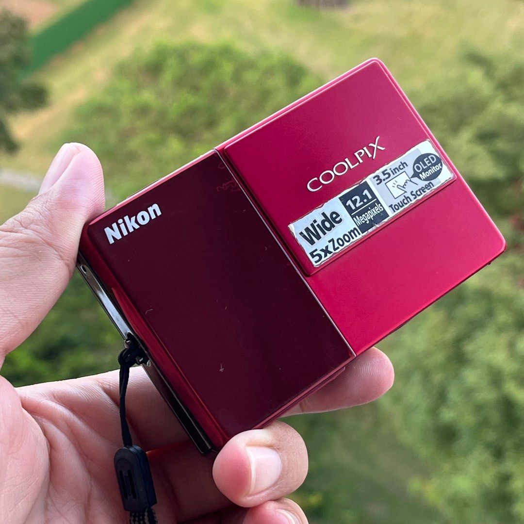 TESTED* Nikon ccd S70 Coolpix digital camera RUBY RED, Photography