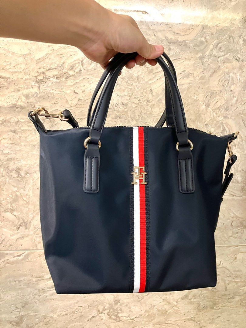 Tommy handbags outlet