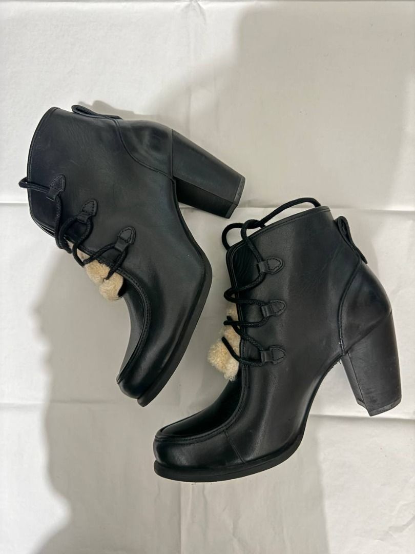 Ugg analise boots top
