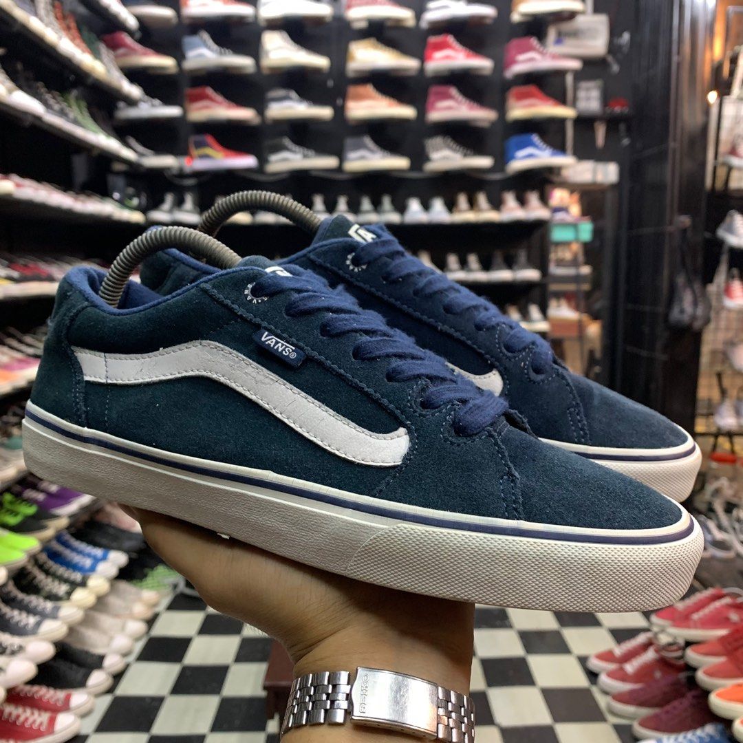 Vans faulkner suede top