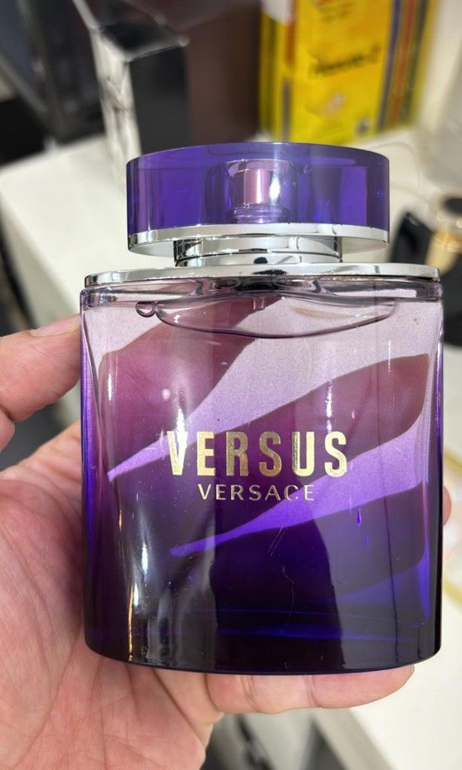 Versace Versus Perfume No Box Original, Kesehatan \u0026 Kecantikan, Parfum,  Kuku \u0026 Lainnya di Carousell