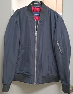 ZARA 男裝 深藍色 外套 短褸 (95% new) Size : 膊 20吋 胸 48吋 腰 46吋 衣長 26吋 袖長26吋64195648285954110
