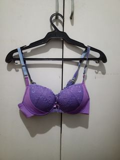 (Category: ) located in . Submitted by krizmm888 (Listing ID 1323297950, Image 1). Description: .