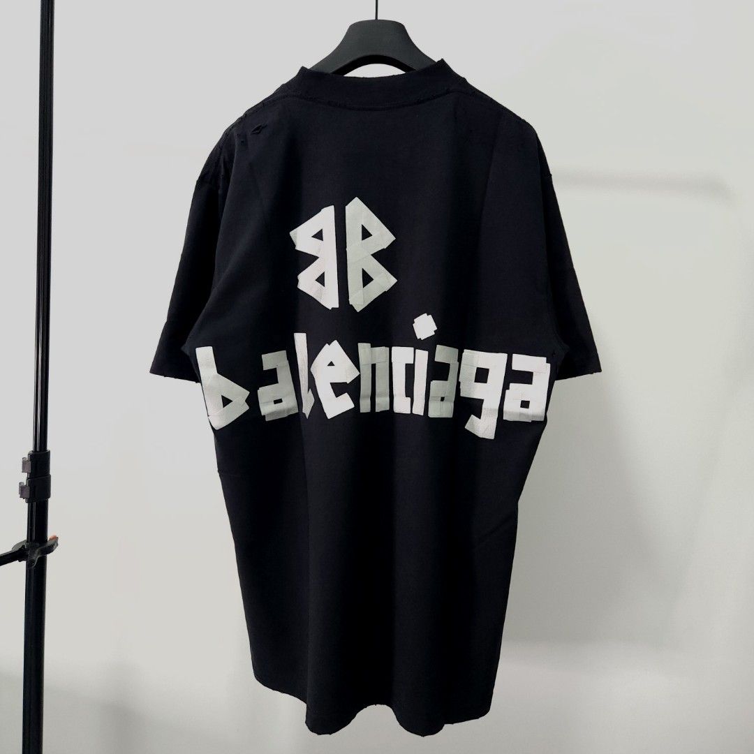 Balenci New Tape Type Print Logo Tee T-Shirt in Black Medium Fit 