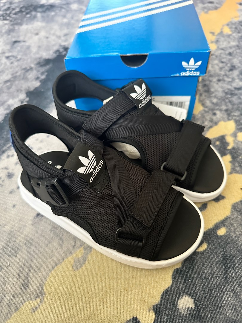 Adidas adulterer sandals deals
