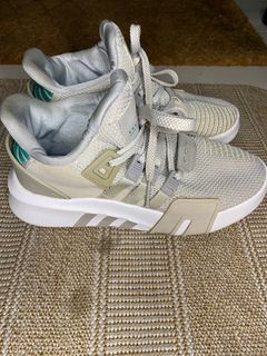 (Category: ) located in . Submitted by preloved_myra (Listing ID 1323298815, Image 1). Description: .