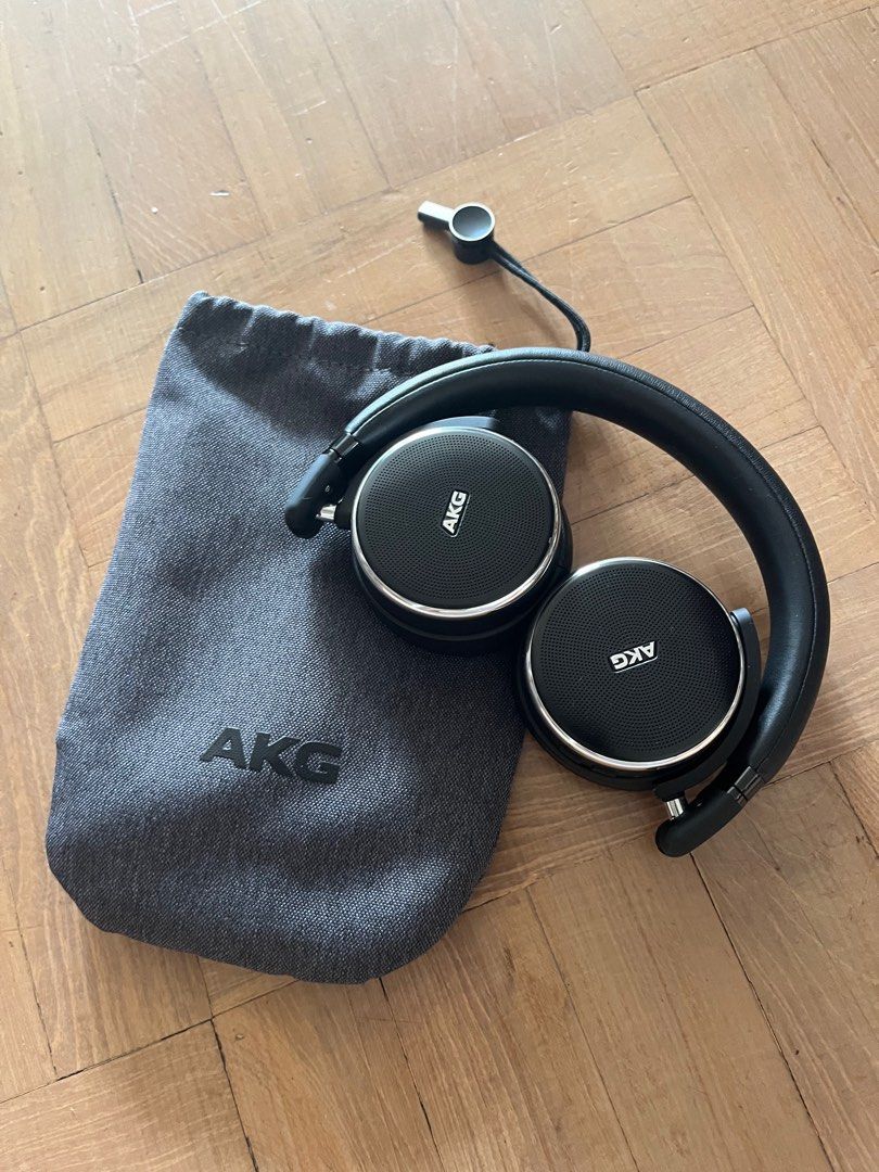 AKG n60 wireless headphones