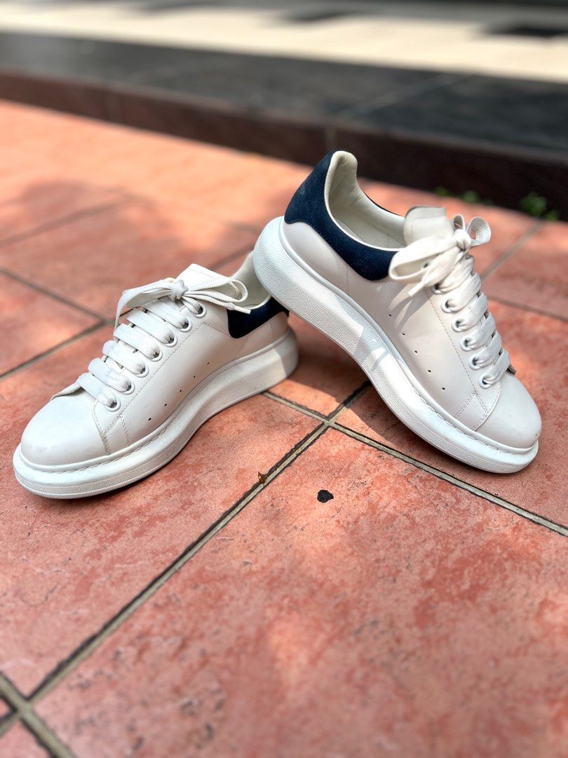 Alexander mcqueen size 39 top
