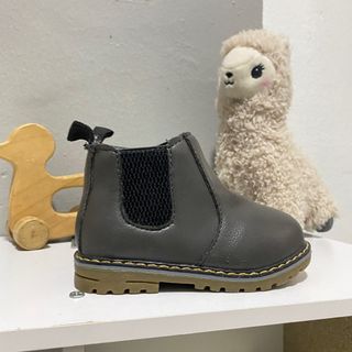 (Category: ) located in . Submitted by fun_wardrobe (Listing ID 1323392693, Image 1). Description: .