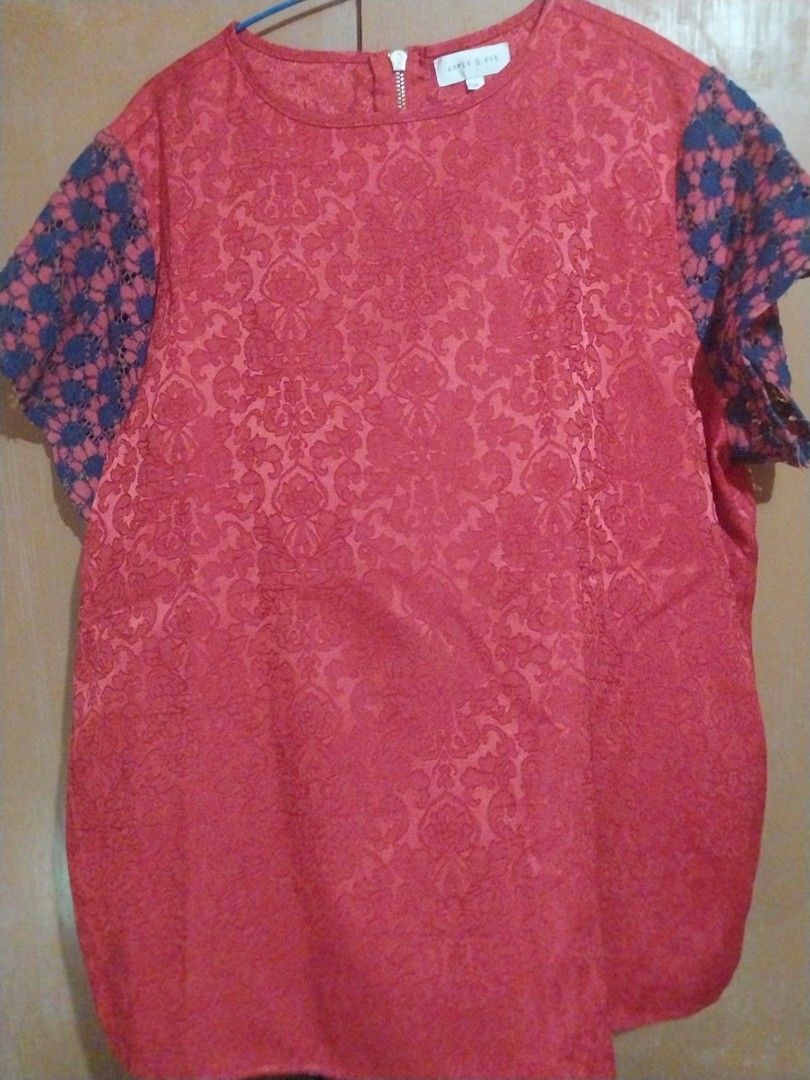 APPLE & EVE pre loved blouse size XXL (Category: Blouses) located in Las Pinas. Submitted by declutteringislife (Listing ID 1323314390, Image 1). Description: pre loved Apple & Eve size XXL with nice design and lace sleeves bust up to 44" length 24" armhole 17".