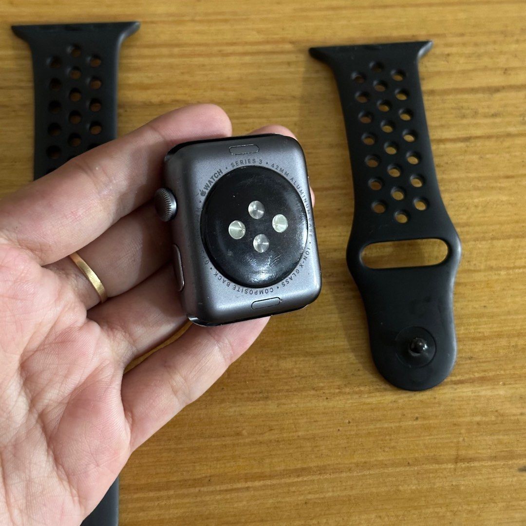 Apple Watch Series 3 42mm Men s Fashion Watches Accessories Watches on Carousell
